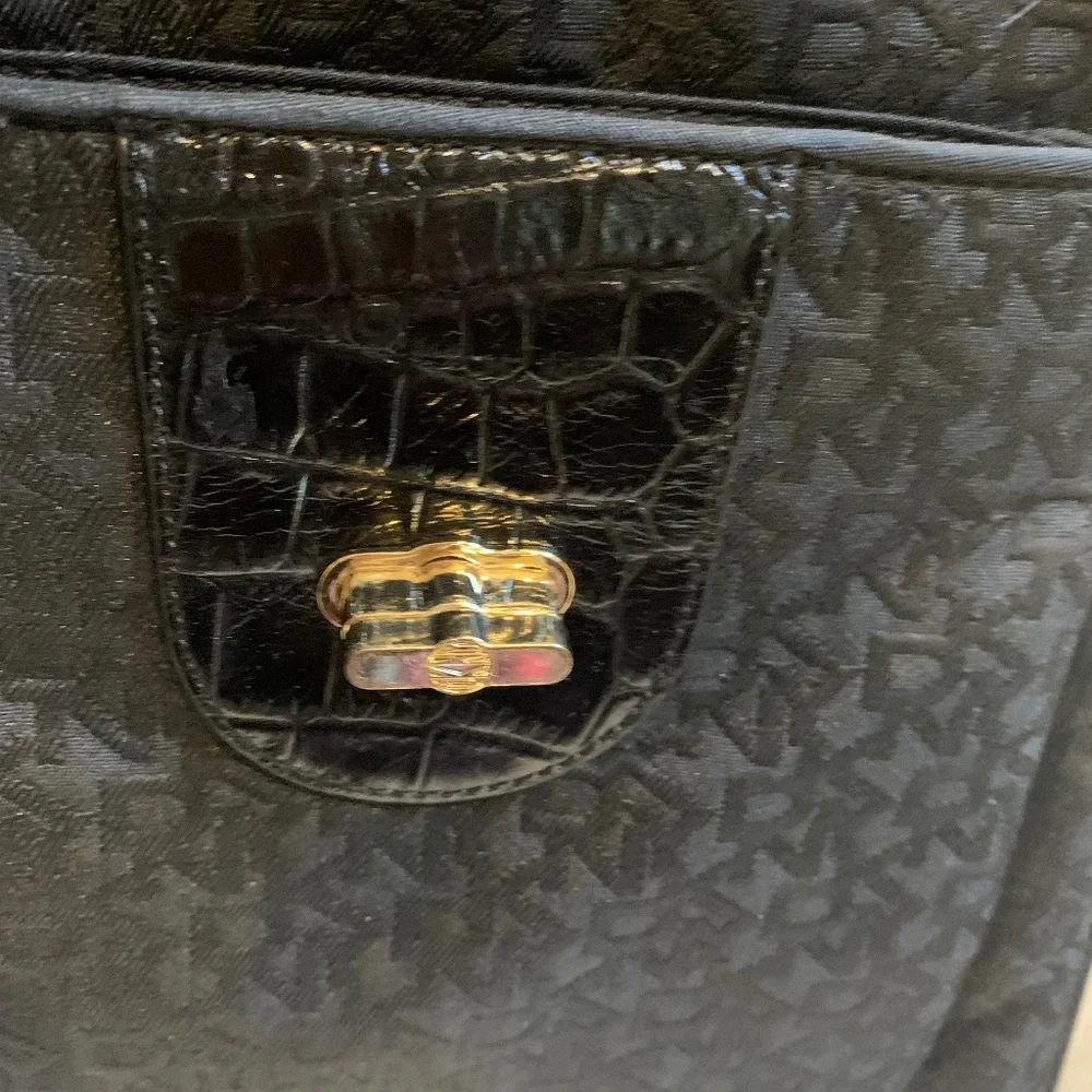 DKNY Black Croc Embossed Leather/Fabric Crossbody Handbag